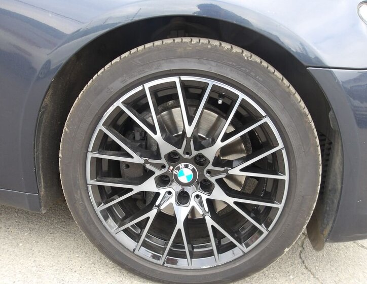 BMW Řada 7 Sedan / Limuzína 3,0 l 180 kw
