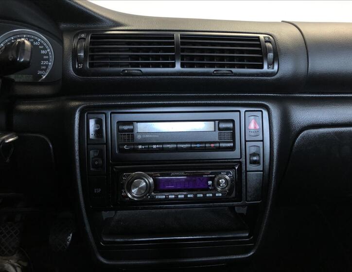 Volkswagen Passat 16