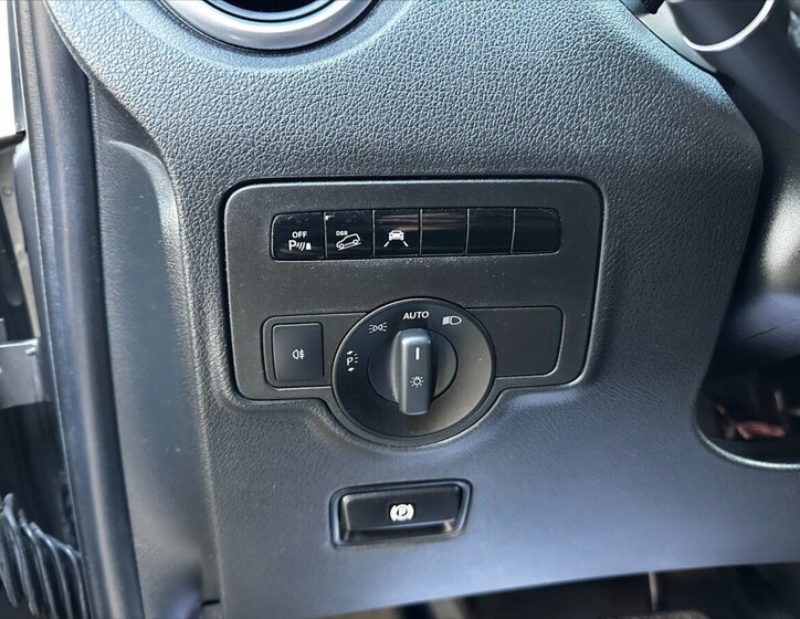 Mercedes-Benz Vito 19
