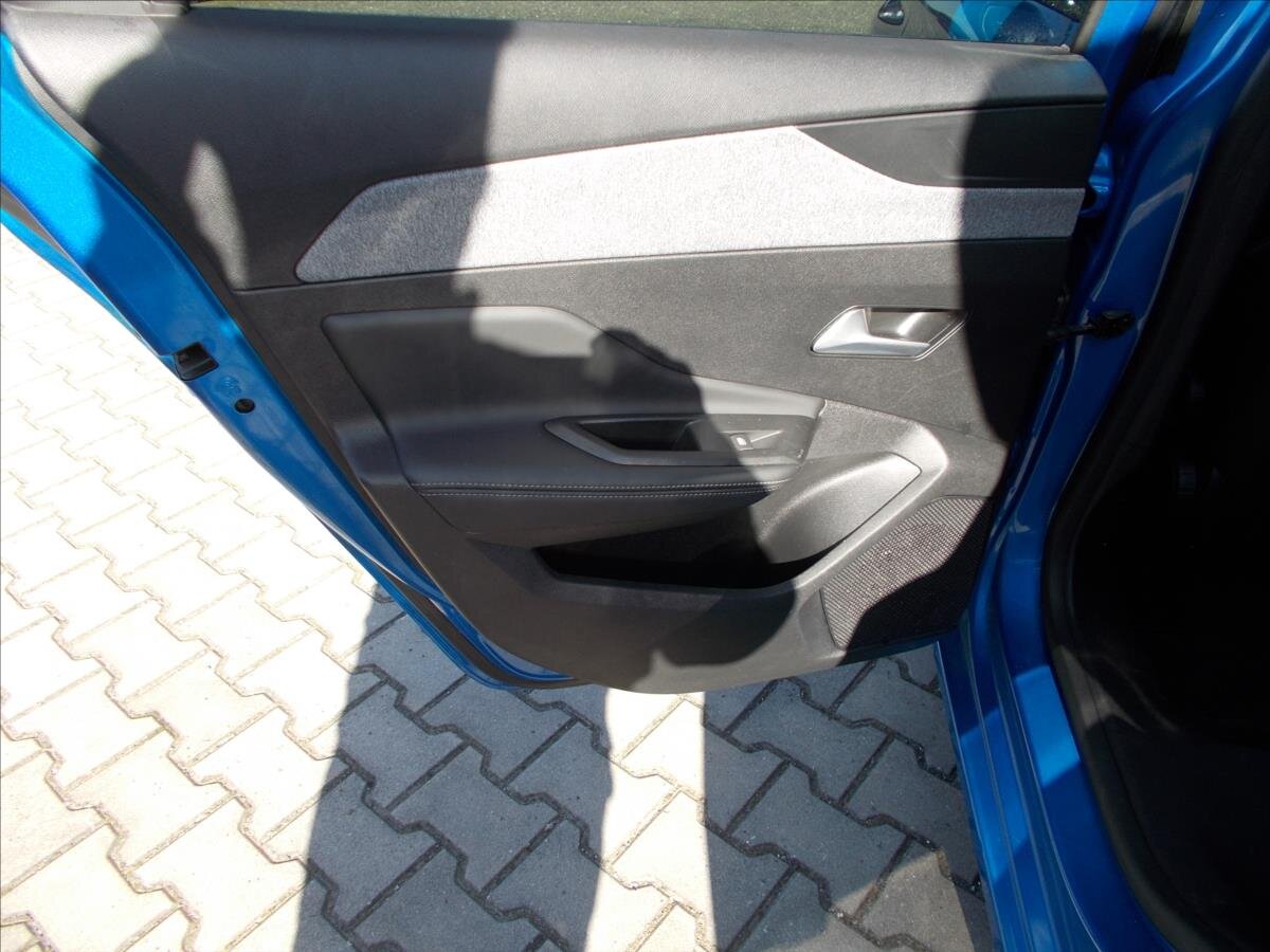 Peugeot 308 Hatchback 1,5 l 96 kw
