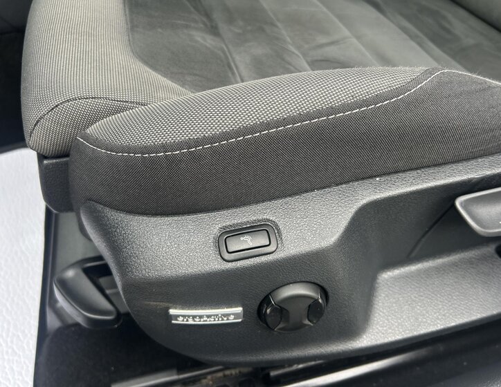 Volkswagen Golf Kombi 2,0 l 110 kw