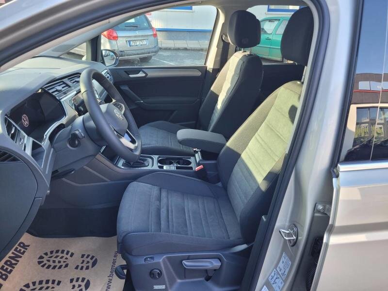 Volkswagen Touran MPV 1,5 l 110 kw
