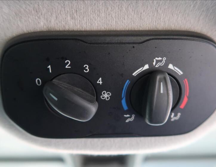 Ford Transit Custom 19