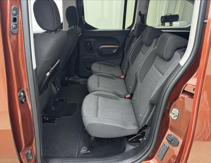 Peugeot Rifter MPV 1,5 l 96 kw