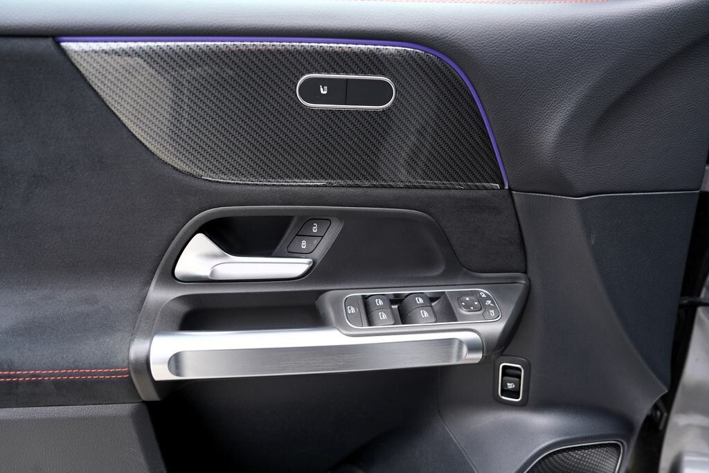 Mercedes-Benz GLB SUV / Terénní 2,0 l 110 kw