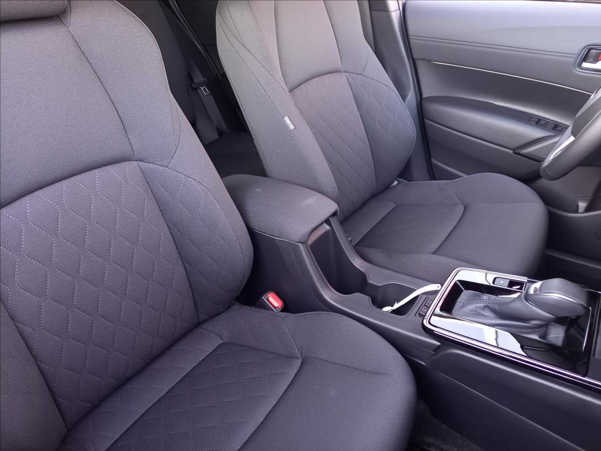 Toyota Corolla Cross SUV 1,8 l 70 kw