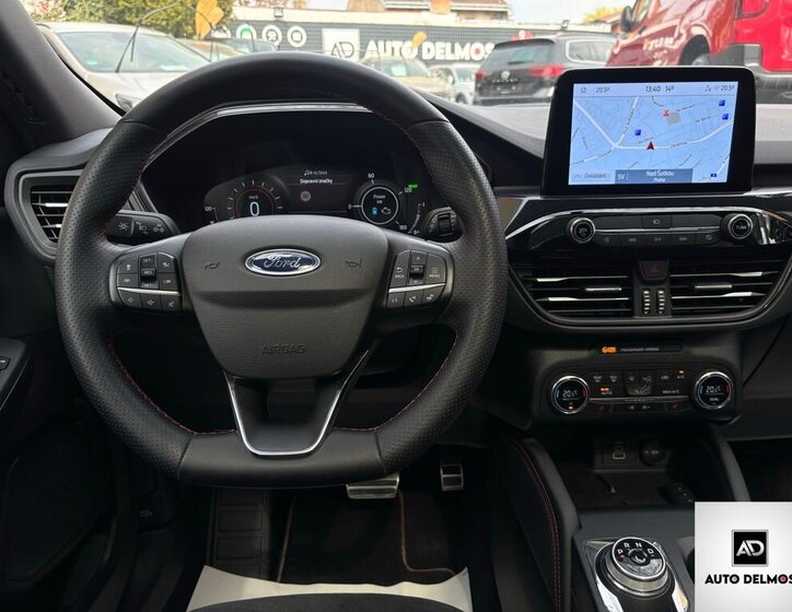 Ford Kuga SUV / Terénní 2,5 l 165 kw