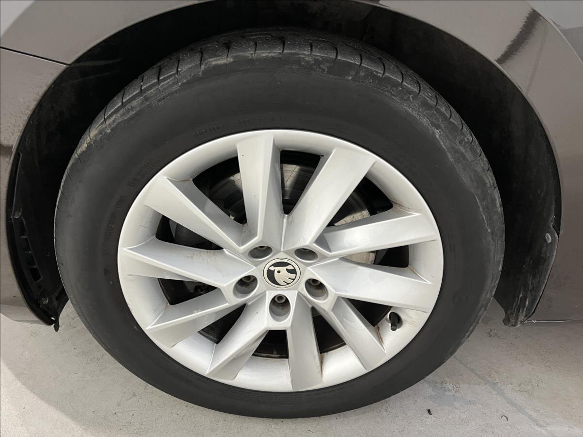 Škoda Superb Kombi 1,6 l 88 kw