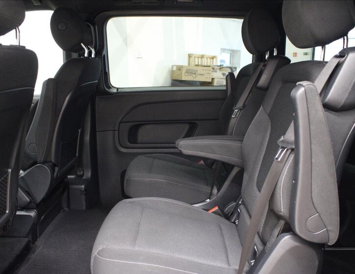 Mercedes-Benz Třídy V 15