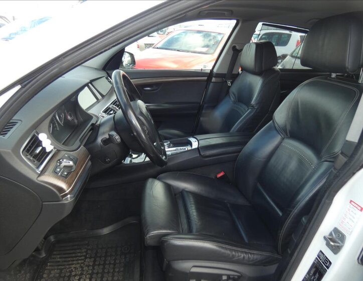 BMW Řada 5 Liftback 3,0 l 190 kw