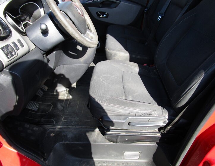 Renault Trafic Skříň 1,6 l 70 kw