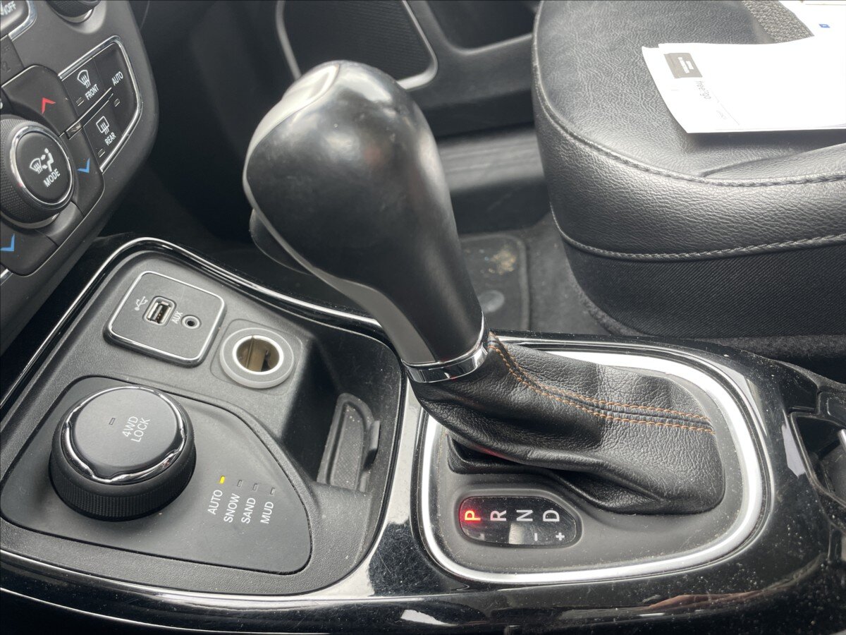 Jeep Compass SUV / Terénní 2,0 l 103 kw