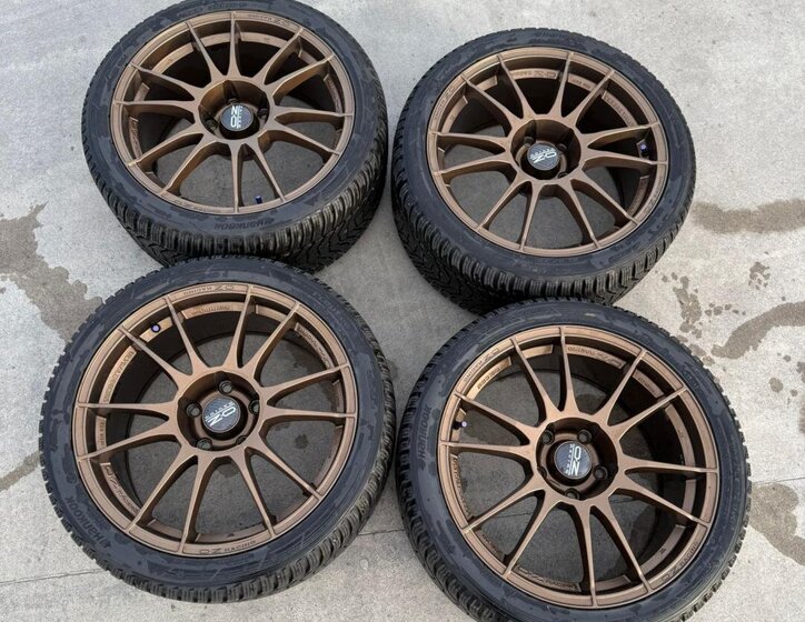 Honda Civic Hatchback 2,0 l 242 kw