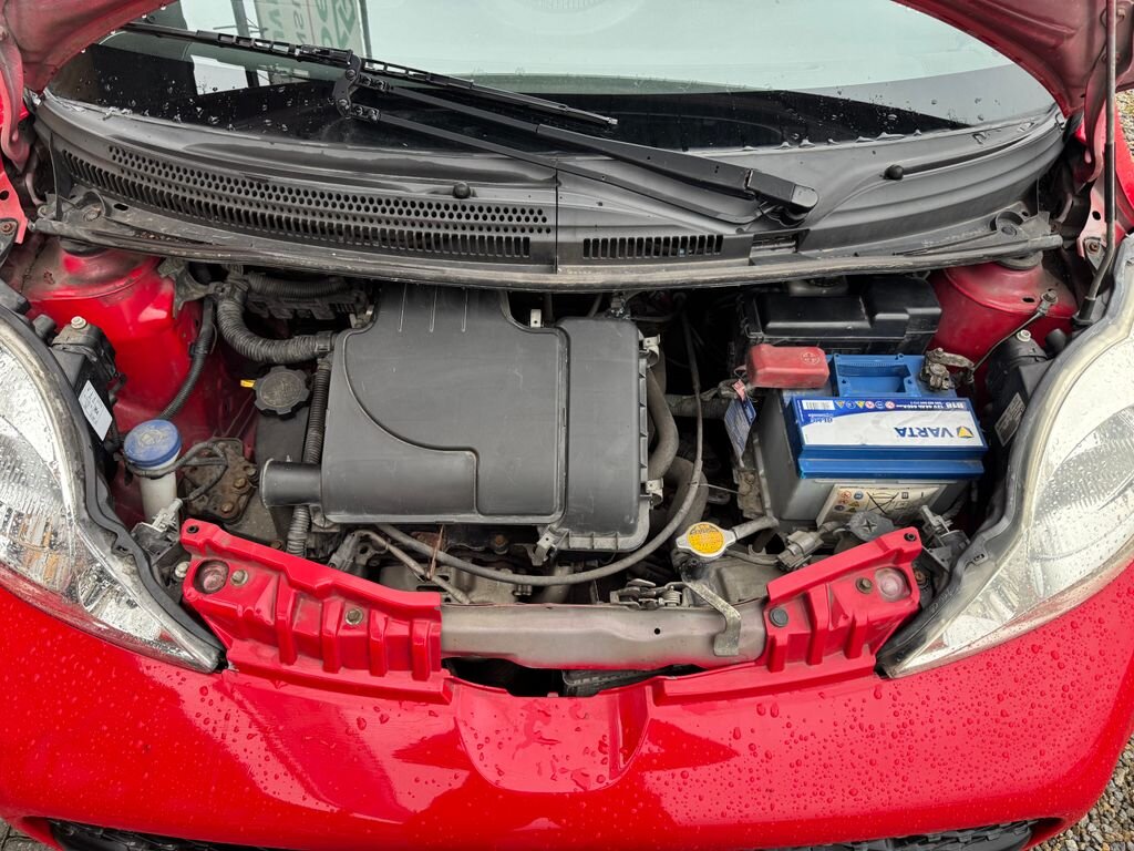 Peugeot 107 Hatchback 998,0 50 kw