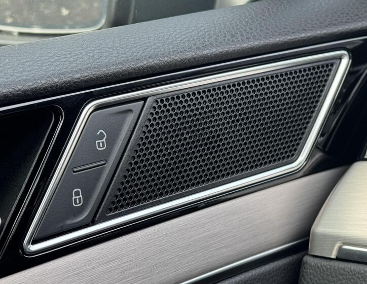 Volkswagen Passat 25