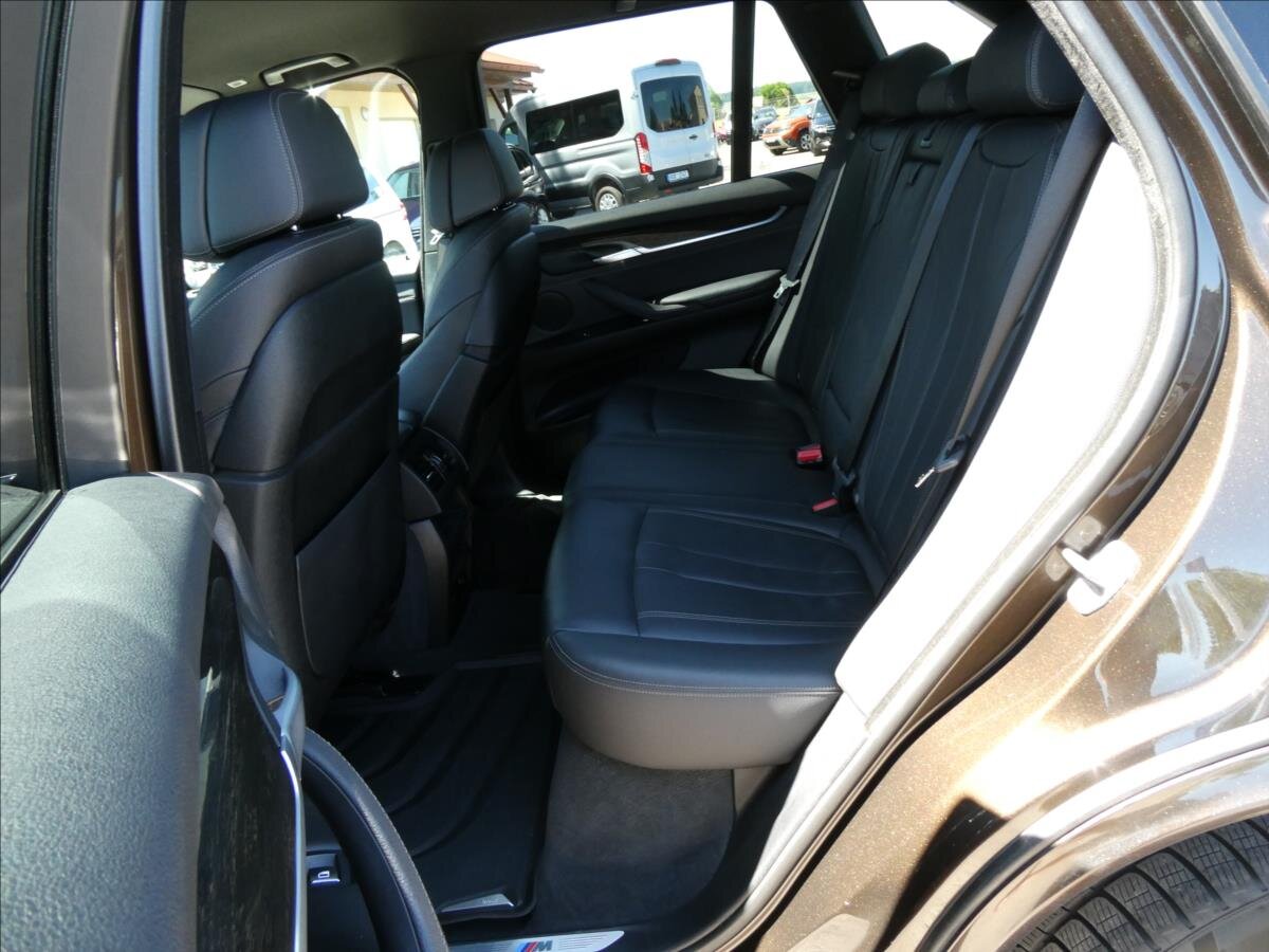 BMW X5 SUV 3,0 l 280 kw