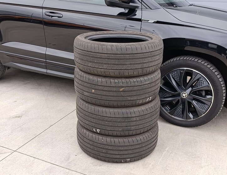 Škoda Karoq SUV / Terénní 1,5 l 110 kw