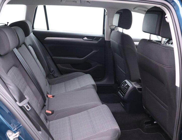 Volkswagen Passat Kombi 2,0 l 90 kw