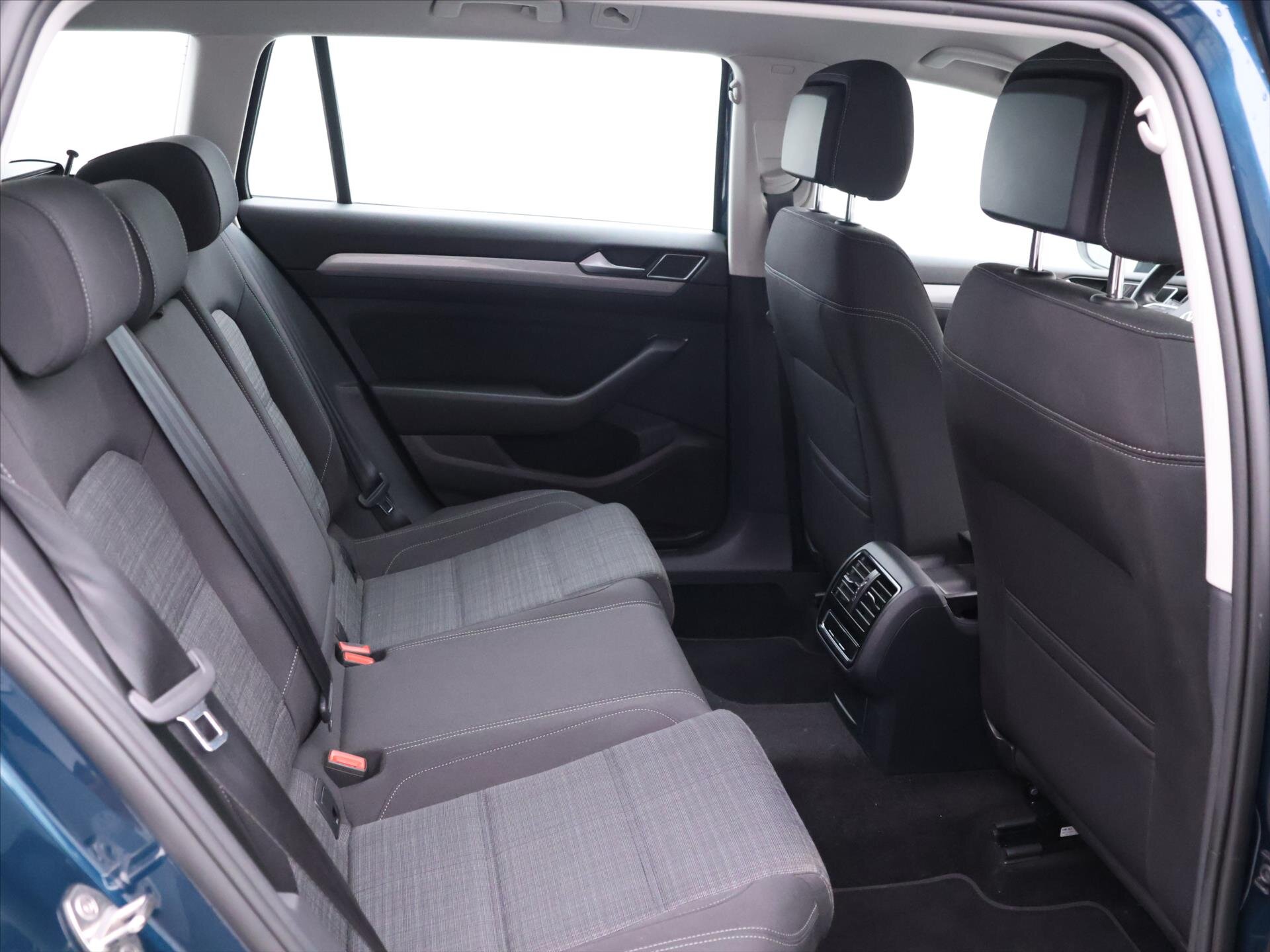 Volkswagen Passat Kombi 2,0 l 90 kw