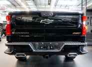 Chevrolet Silverado 4