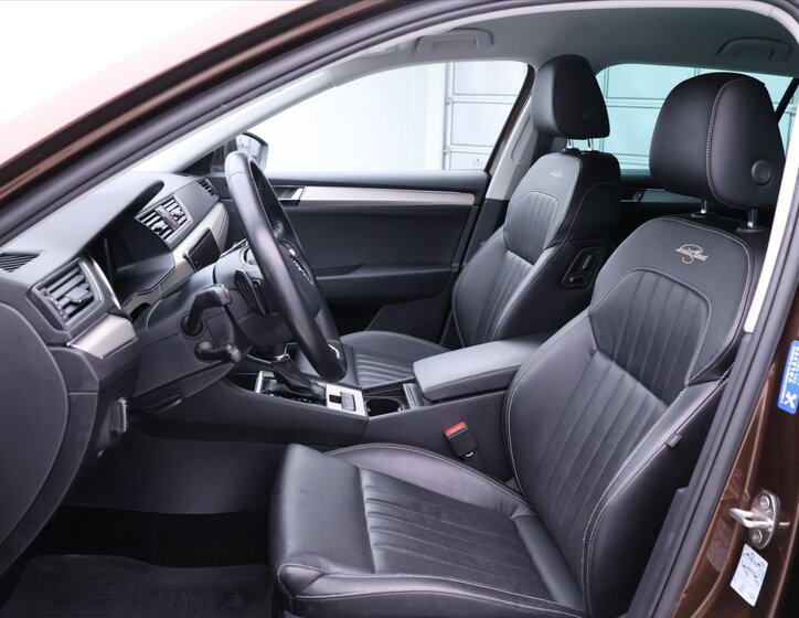 Škoda Superb Kombi 2,0 l 110 kw