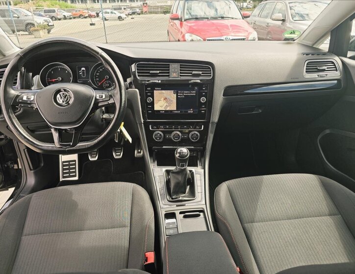 Volkswagen Golf Kombi 2,0 l 110 kw