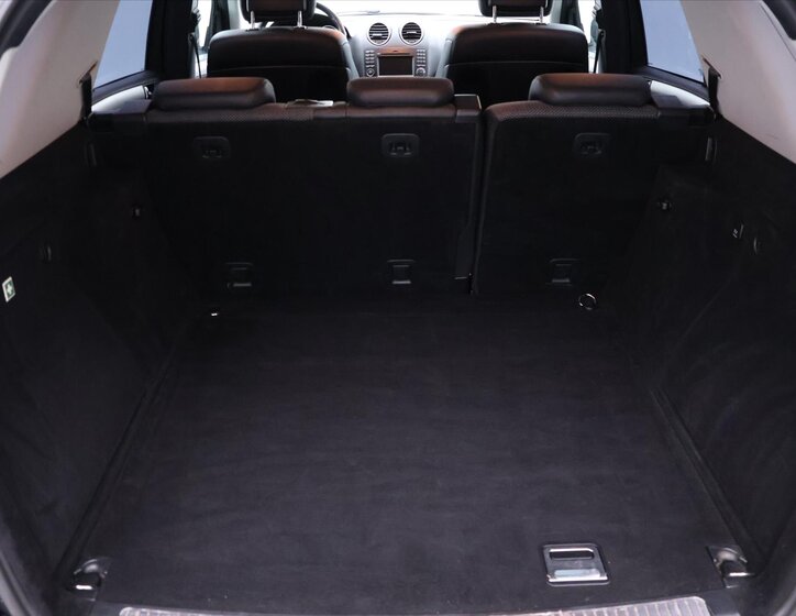 Mercedes-Benz Třídy M 10