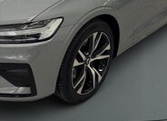 Volvo V60 Kombi 2,0 l 145 kw