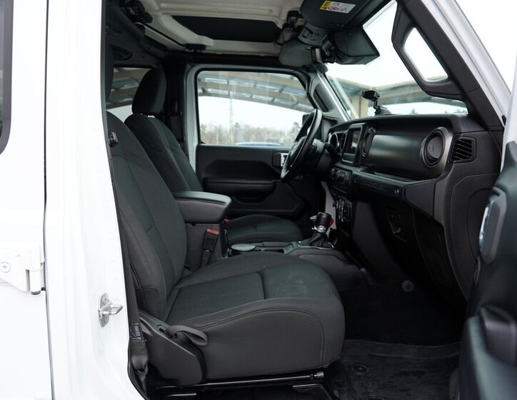 Jeep Wrangler SUV / Terénní 2,1 l 147 kw