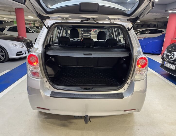 Toyota Verso Kombi 2,0 l 93 kw