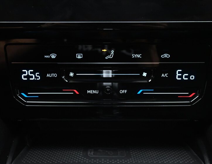 Volkswagen Passat Kombi 1,4 l 115 kw