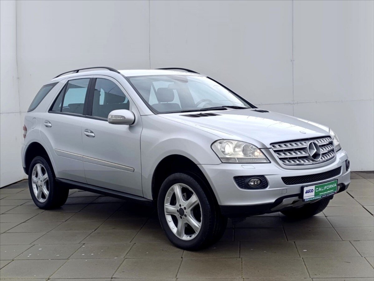 Mercedes-Benz Třídy M SUV 3,0 l 165 kw