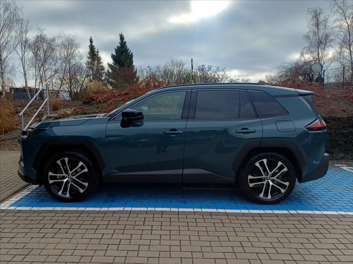 Toyota RAV4 SUV 2,5 l 135 kw