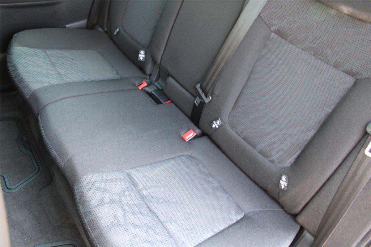 Peugeot 3008 MPV 1,6 l 80 kw