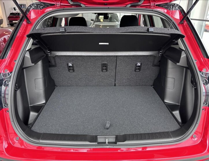 Suzuki Vitara SUV / Terénní 1,4 l 81 kw