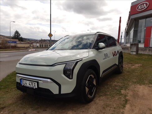 KIA EV3 SUV / Terénní 0,0 150 kw