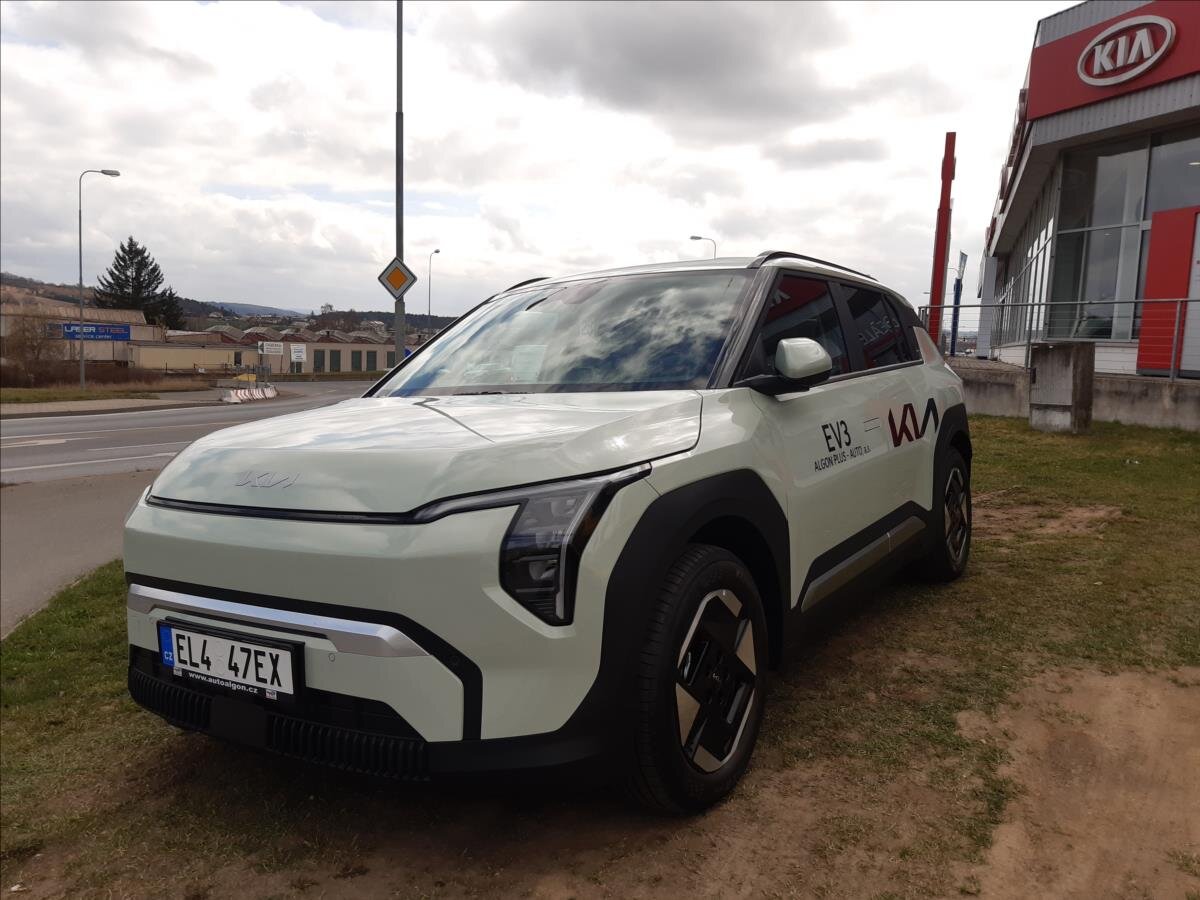 KIA EV3 SUV / Terénní 0,0 150 kw
