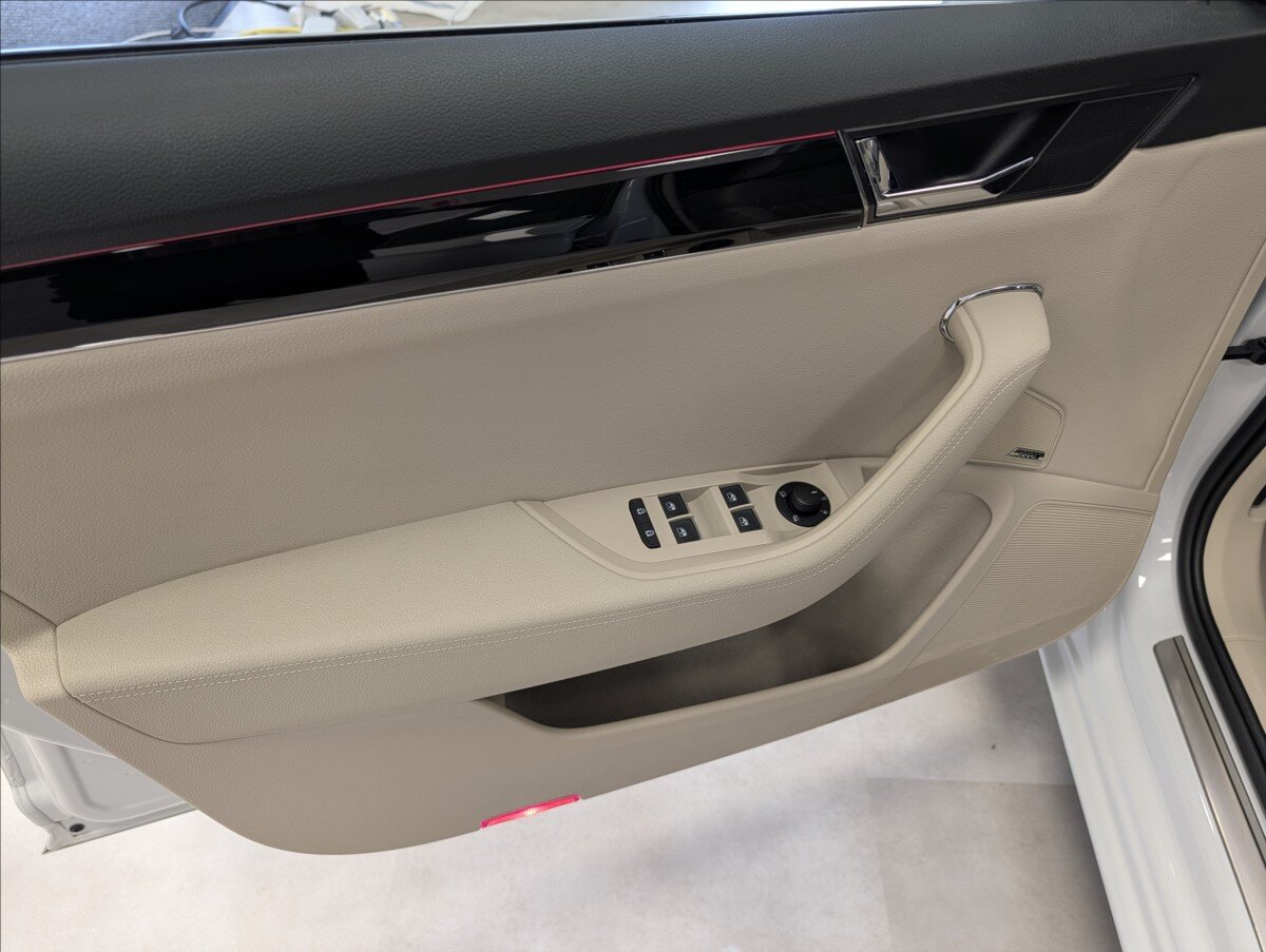 Škoda Superb Liftback 1,4 l 115 kw