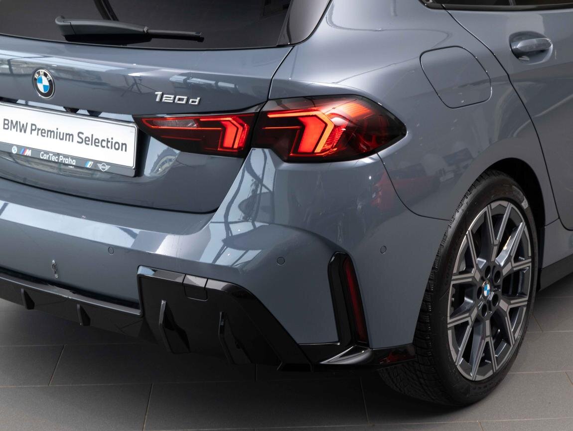 BMW Řada 1 Hatchback 2,0 l 120 kw