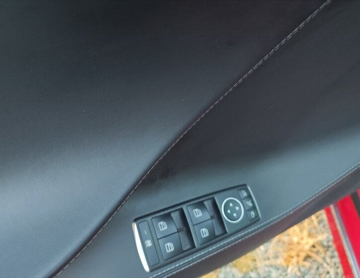 Tesla Model S Liftback 0,0 386 kw