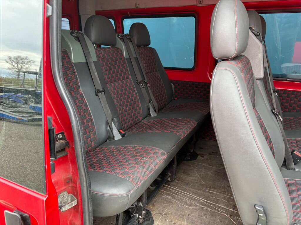 Ford Transit Kombi 2,4 l 103 kw