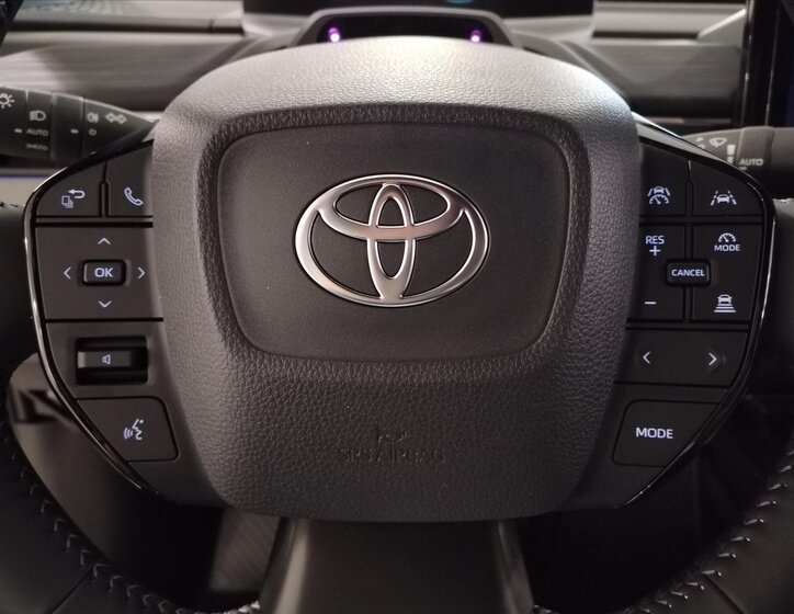 Toyota C-HR CUV / Crossover 0,0 252 kw