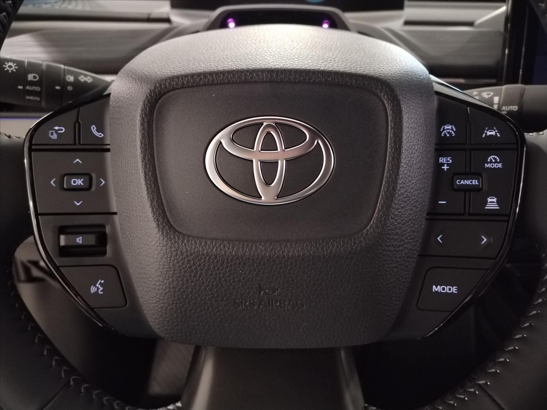 Toyota C-HR CUV / Crossover 0,0 252 kw