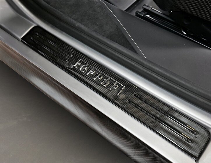 Ferrari SF90 Kabriolet 4,0 l 735 kw