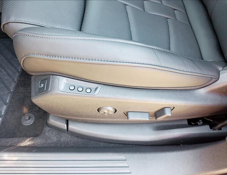 DS Automobiles DS7 Crossback 15