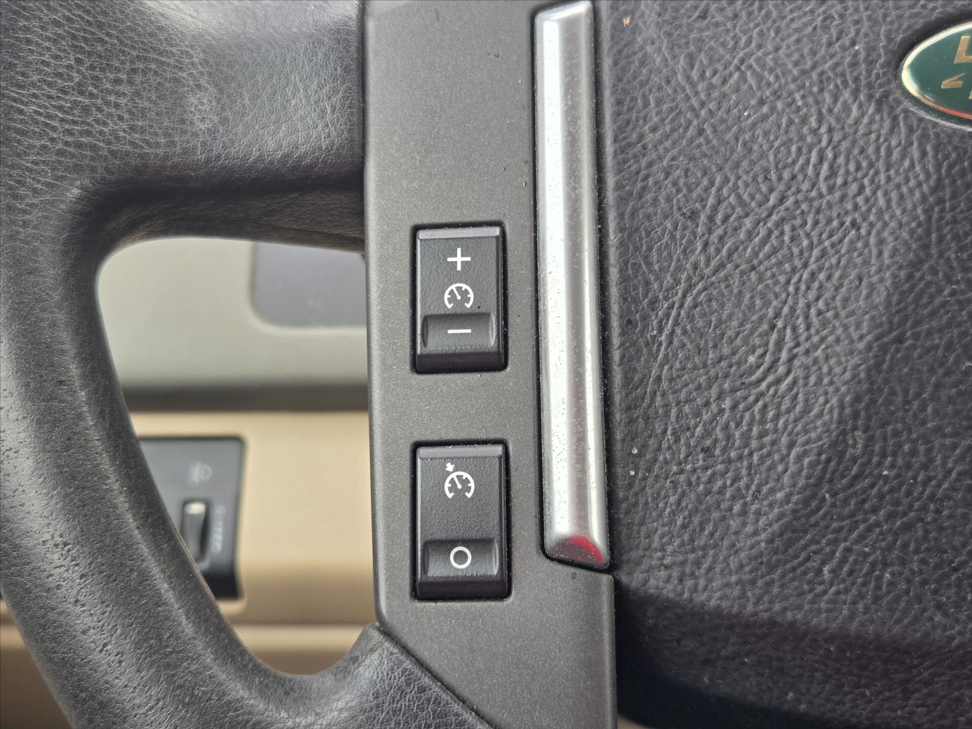 Land Rover Freelander SUV / Terénní 2,2 l 118 kw