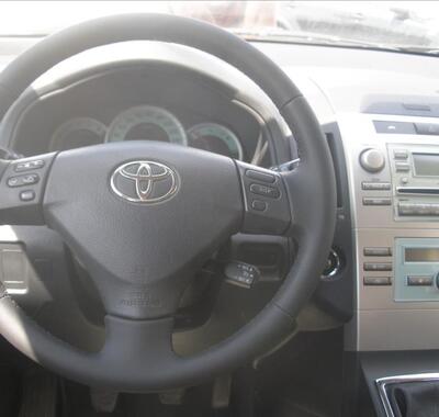 Toyota Corolla Verso 9