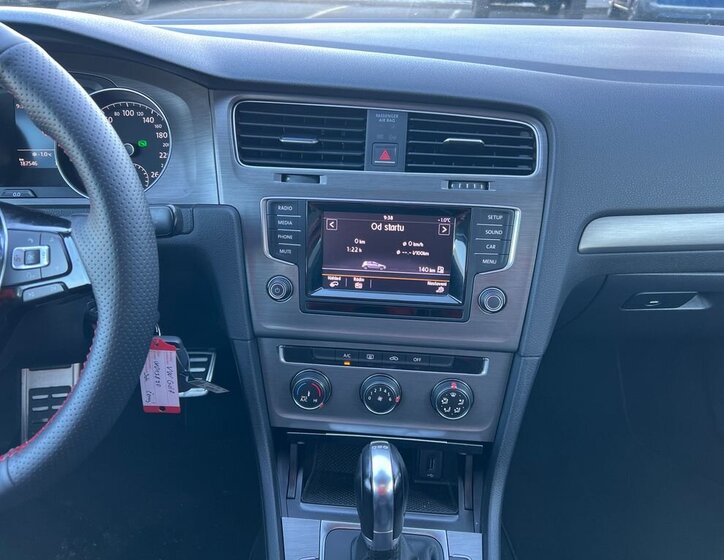 Volkswagen Golf Hatchback 1,4 l 90 kw