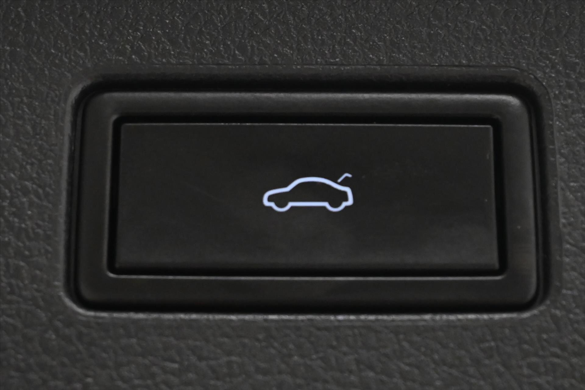 Volkswagen Passat Kombi 1,4 l 115 kw