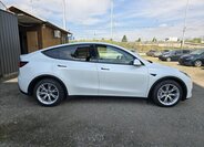 Tesla Model Y SUV / Terénní 0,0 378 kw